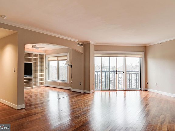 2nd image of 5 Park Pl APT 418