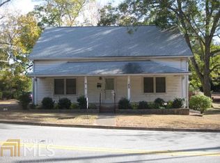 65 Farmer St, Newnan, GA 30263