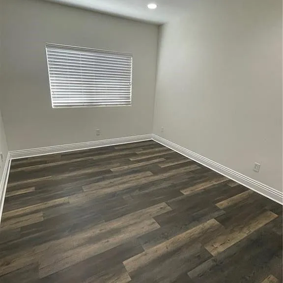 17358 Martha St — Photo 11