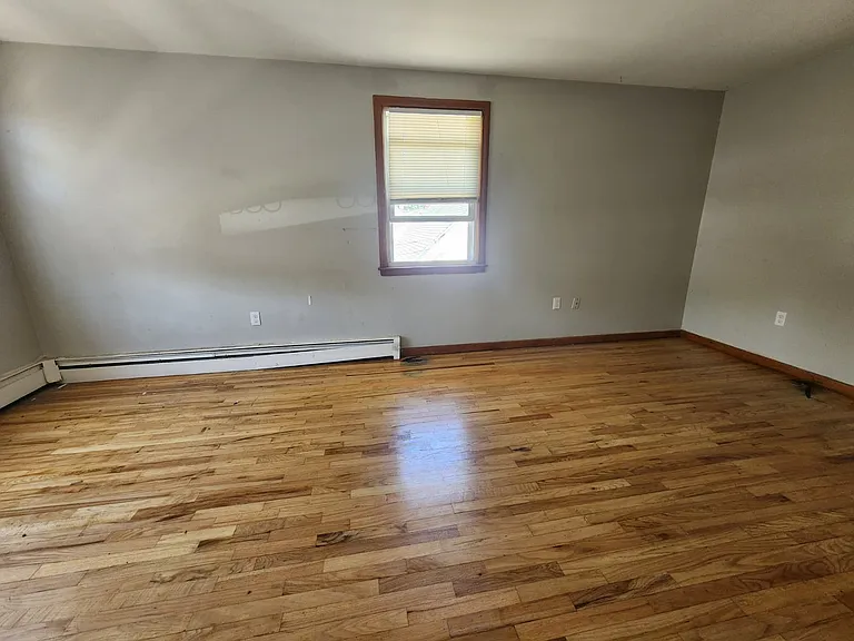 127 Warner St #22 — Photo 2