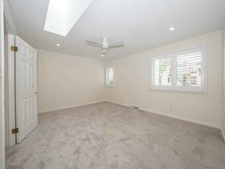 116 Montrose Ave #H — Photo 25