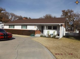 1119 Tracy Pl, Carlsbad, NM 88220