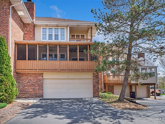 4th image of 405 Meramec Way #10