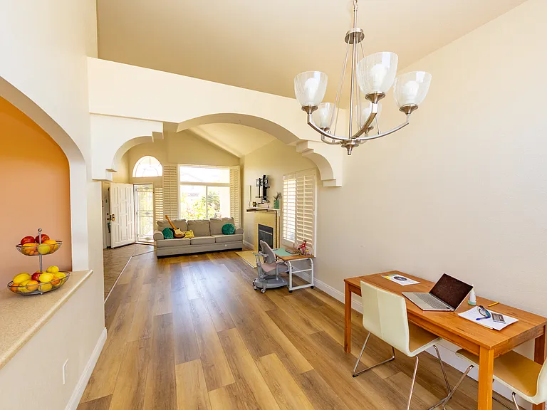1559 Madrid Dr — Photo 3