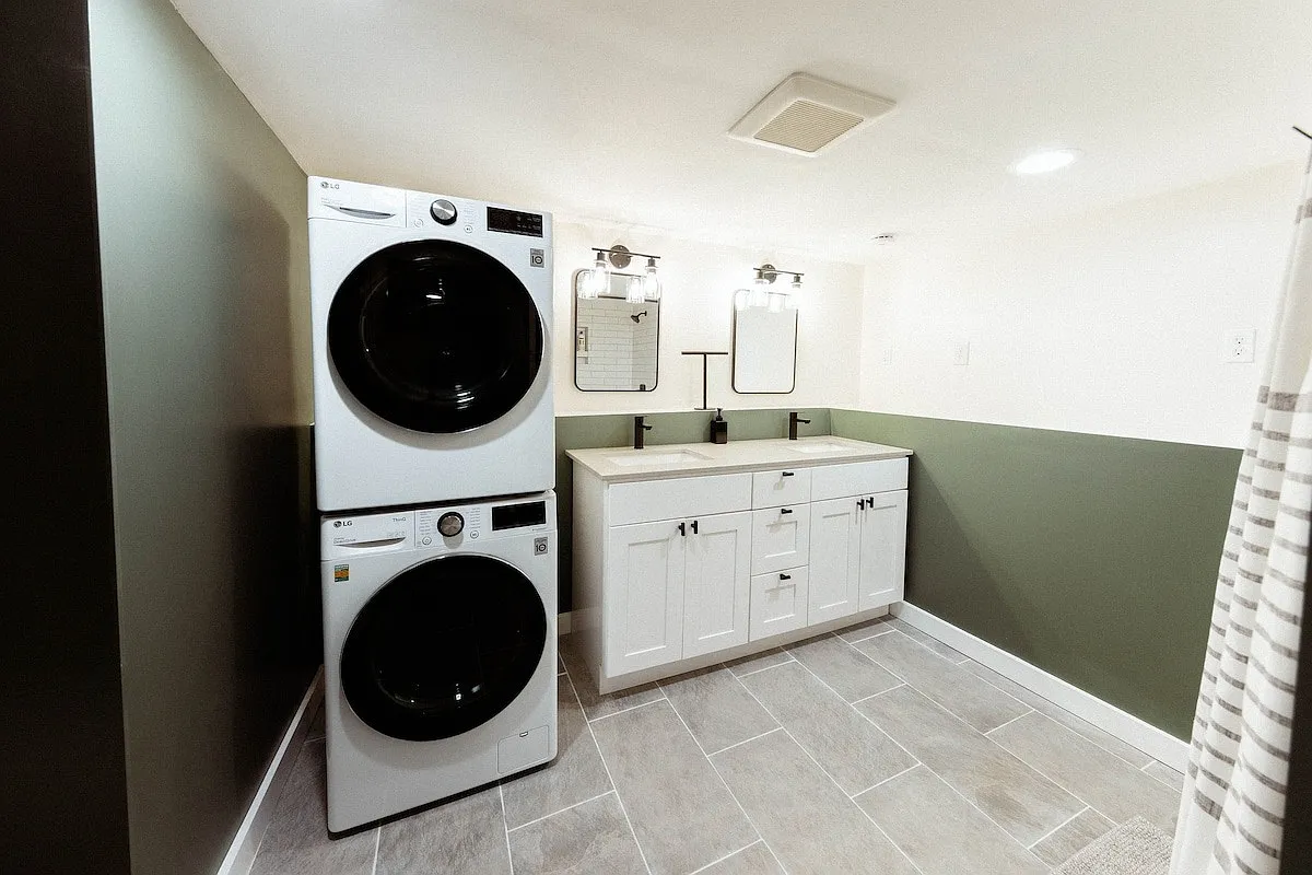 4 bed, 1640 sqft, $3,950 — Photo 4