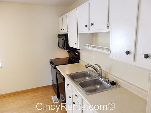 5th image of 8071 Buckland Dr