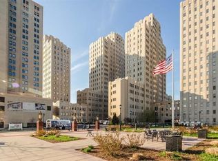 4 Beacon Way APT 211, Jersey City, NJ 07304