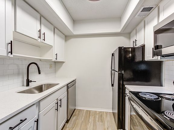 4th image of 1476 Orange Grove Rd #124