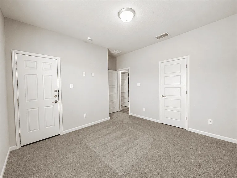 7142 Magnolia Crk #101 — Photo 13