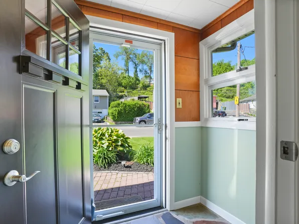 101 Rosengarten Drive, Waterbury, CT 06704