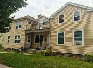1127 St Clair Ave, Sheboygan, WI 53081