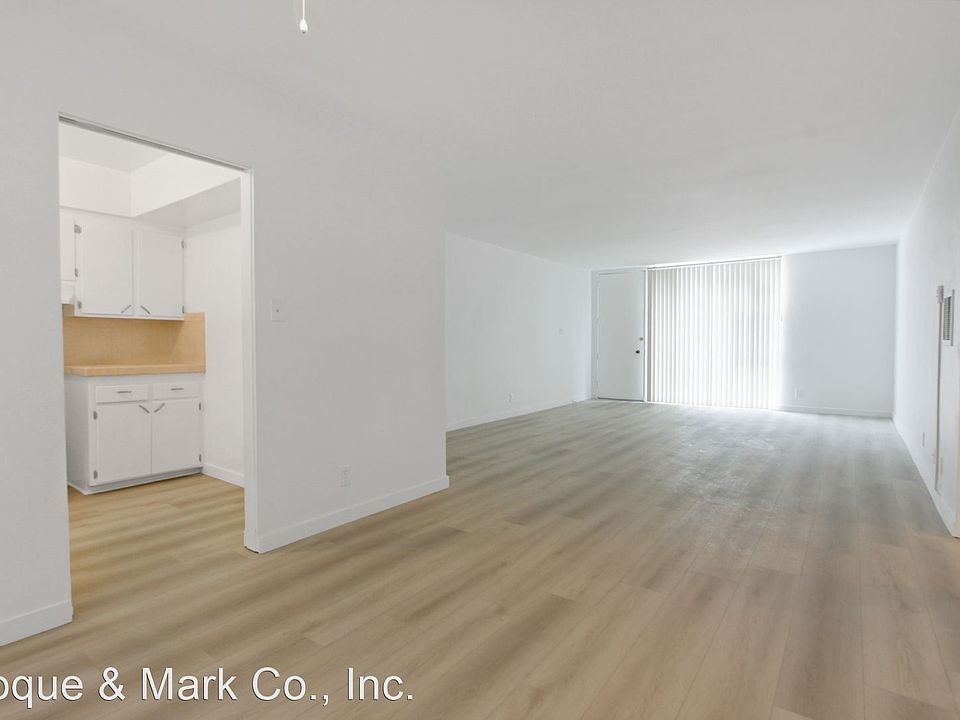 1st image of 744 S Windsor Blvd #2
