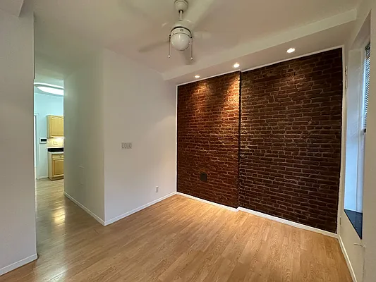 Rented by Compass | media 2