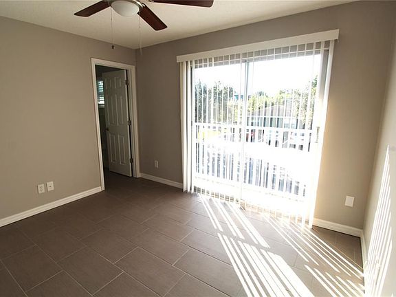 4th image of 2055 Arlington St APT 201