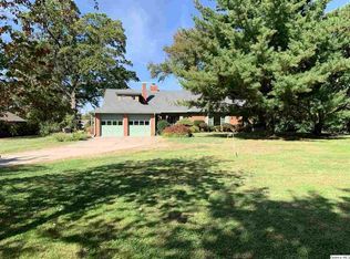 2435 Old Orchard Rd, Quincy, IL 62305