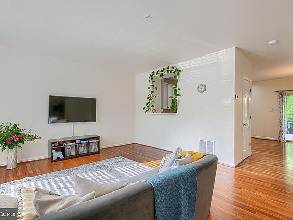 4th image of 11111 Little Fox Ln