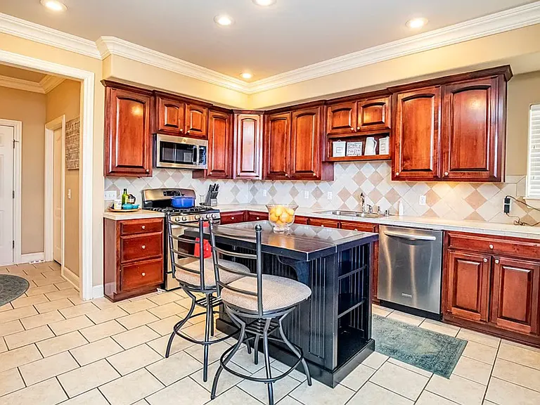 3089 N Dorchester Dr — Photo 7