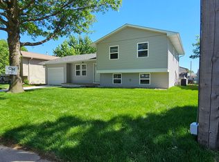 2925 State St, Grand Island, NE 68803
