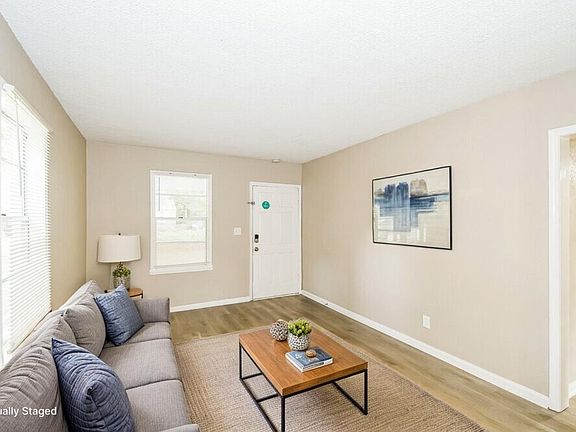 5th image of 1031 Bunker Hill Blvd