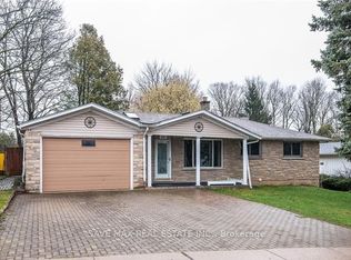 206 Winston Blvd, Cambridge, ON N3C 1M3