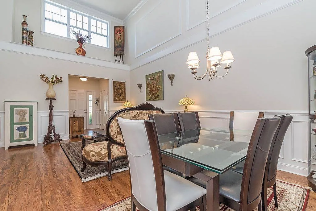 3 bed, 3.5 bath, 3026 sqft, $3,800 — Photo 4