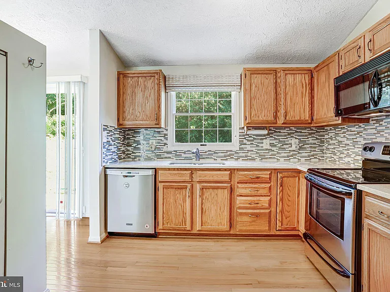 1803 E Beech Rd — Photo 13