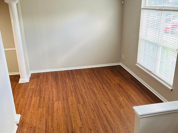 4th image of 1440 Olde Sage Ct