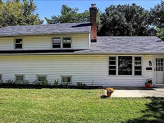 4th image of 214 Dawson St