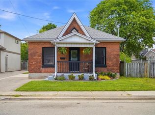 112 Sydenham St, Brantford, ON N3R 3Y6