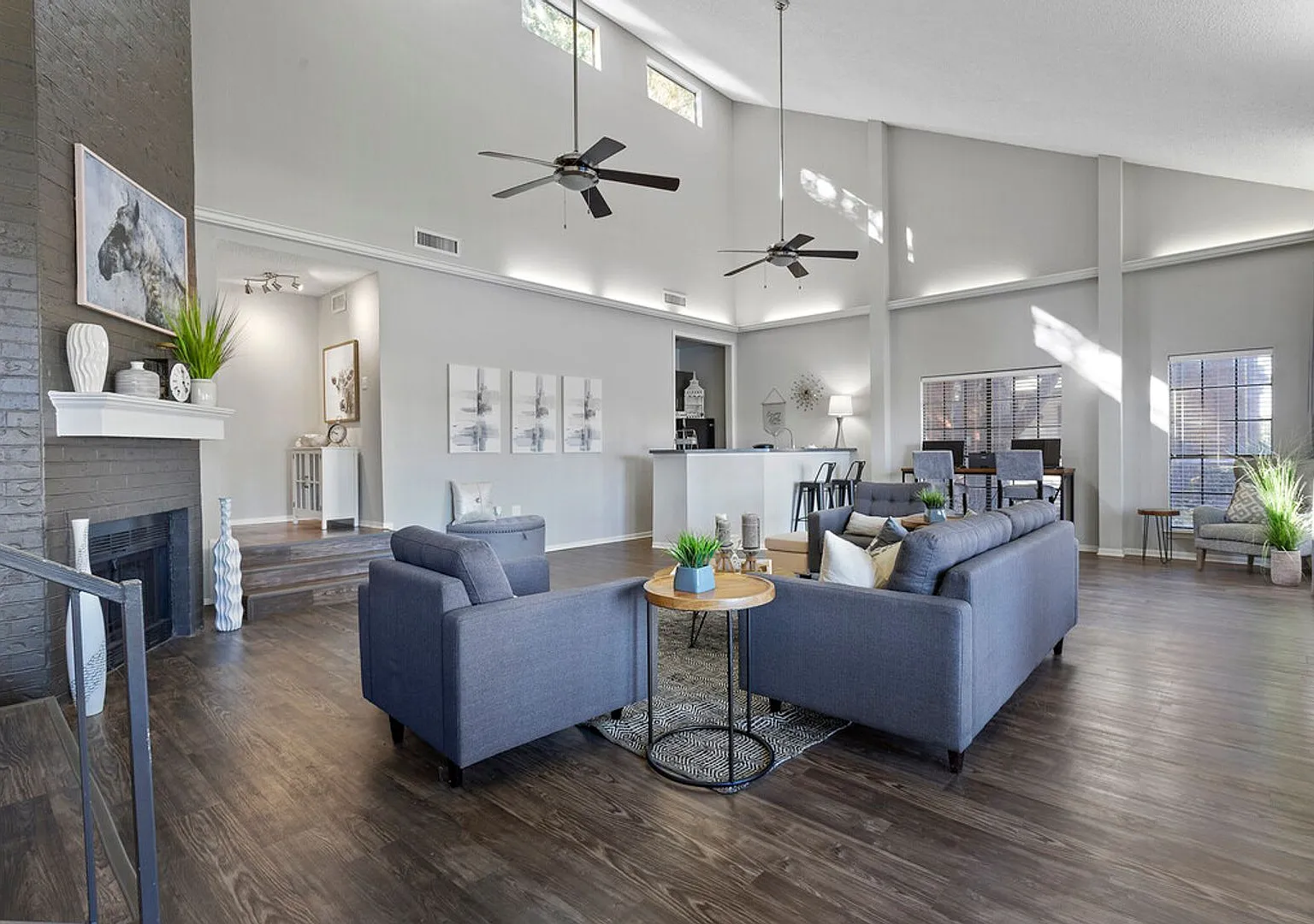 Bromley Granbury — Photo 2