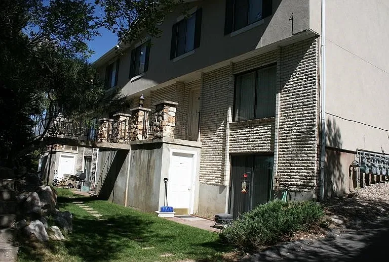 720A Eastside Dr #1 — Photo 2