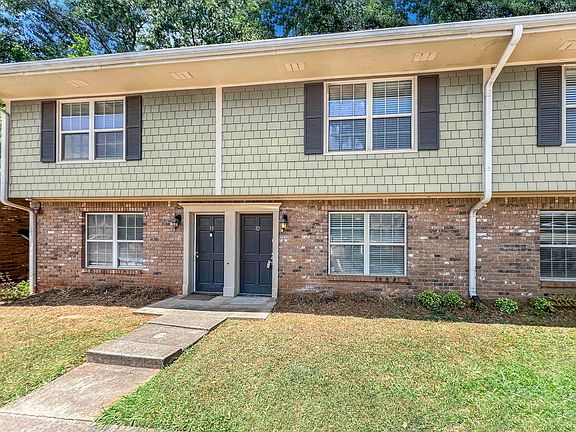 2nd image of 32 Villa Ct SE
