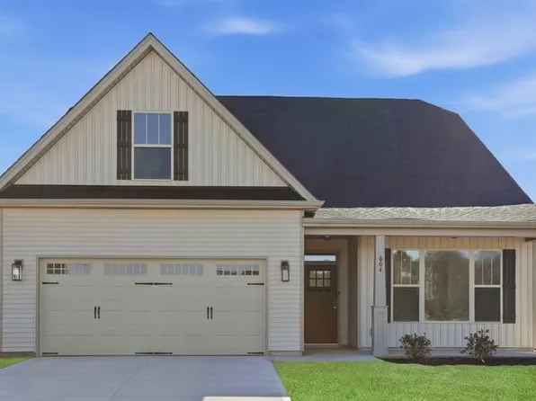 604 Landseer Dr, Landrum, SC 29356