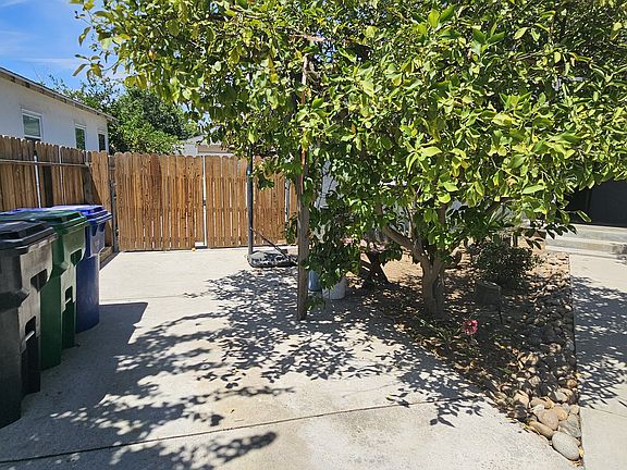 5th image of 2508 Alturas Dr
