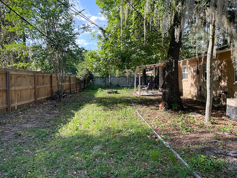NW 34th St — Photo 14