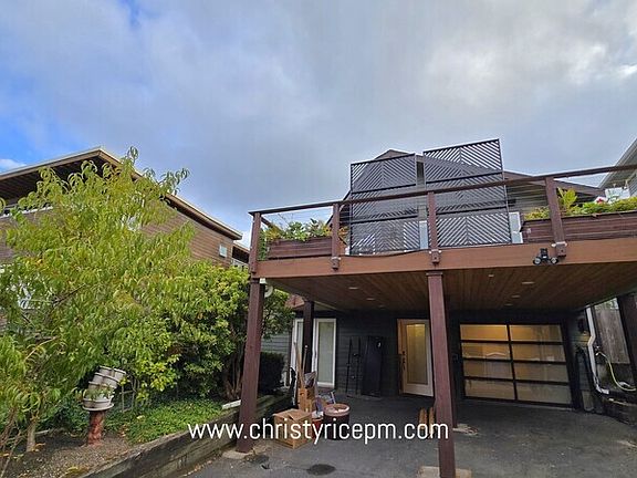 2nd image of 609 13th Ave W