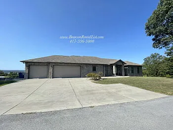 5 bed, 3.0 bath, $7,200 — Photo 3
