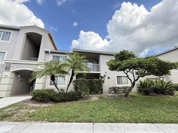 5015 Wiles Rd APT 207, Pompano Beach, FL 33073