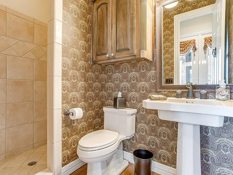 9514 Park Dr — Photo 15
