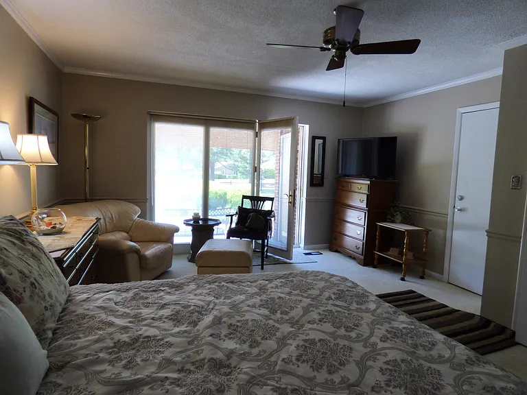 353 Driftwood Cir #A — Photo 5
