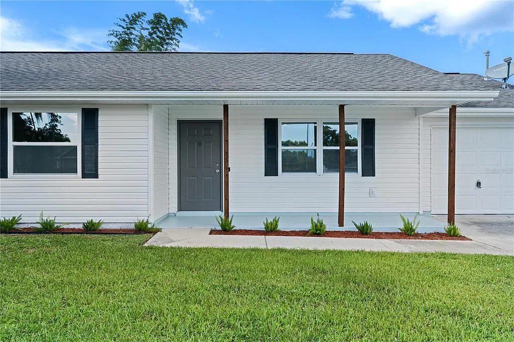 3 bed, 2.0 bath, 1283 sqft, $1,900 — Photo 2