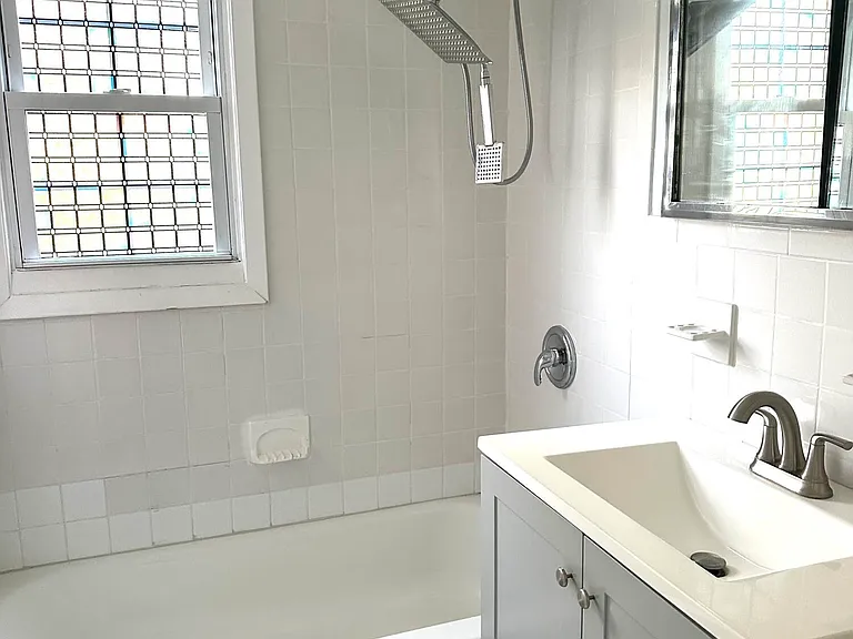 62 Stonehurst Blvd #G — Photo 36