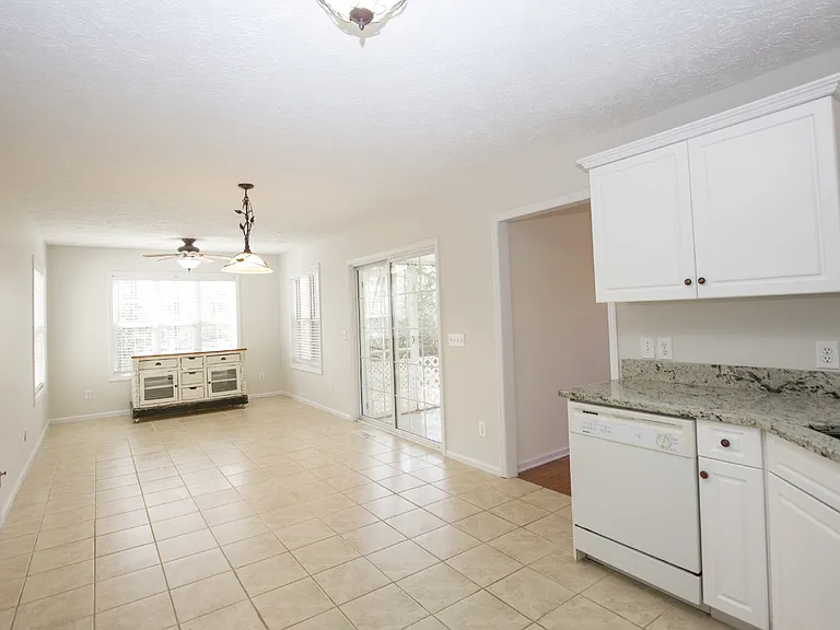 8 Moore Dr — Photo 12