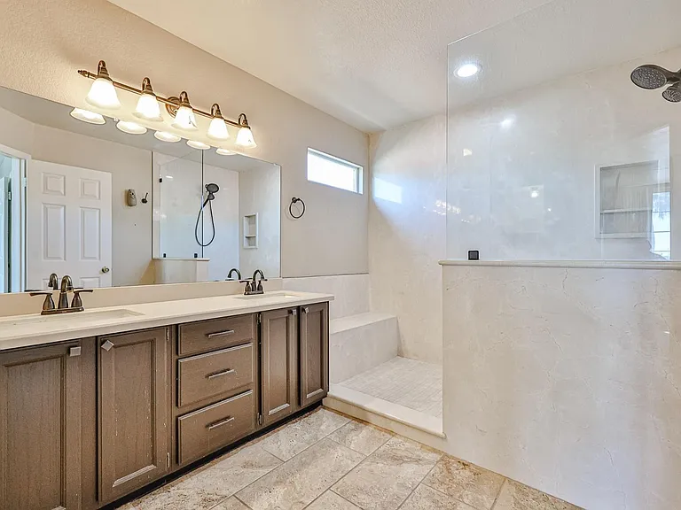 3236 E Hiddenview Dr — Photo 10