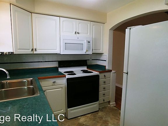 3rd image of 4123 Homelawn Ave