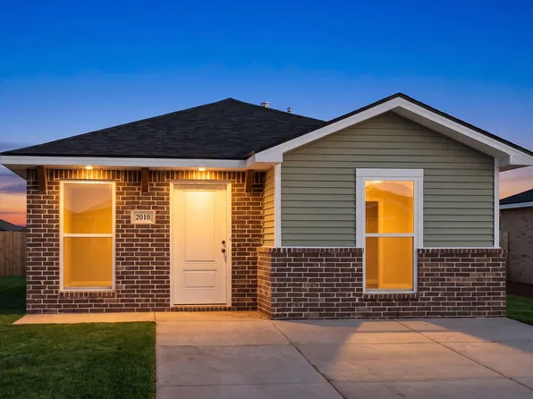 2010 Tractor Ave, Wolfforth, TX 79382