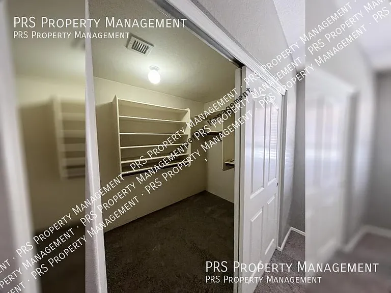 1453 E Sierra Madre Ave — Photo 15