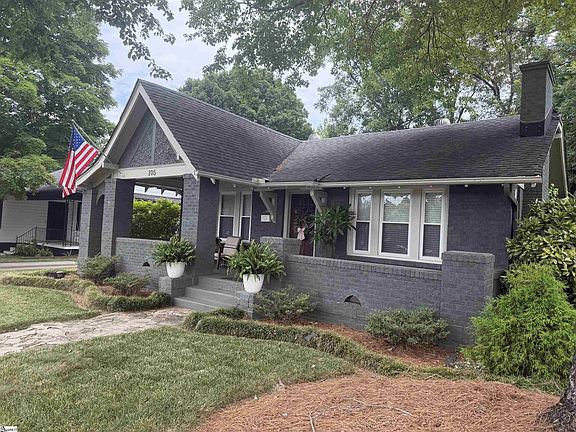 4th image of 105 E Blue Ridge Dr