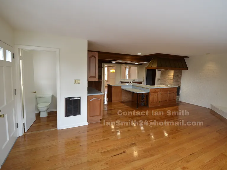 155 E Park St — Photo 10