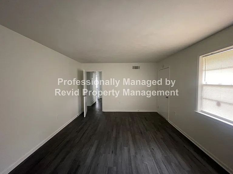 3269 Sunrise St — Photo 15